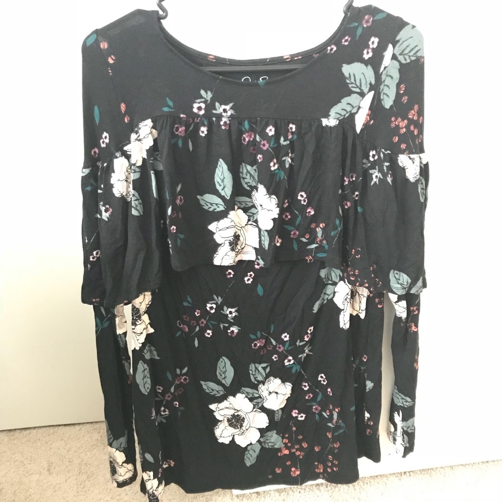 Beautiful Nursing top!